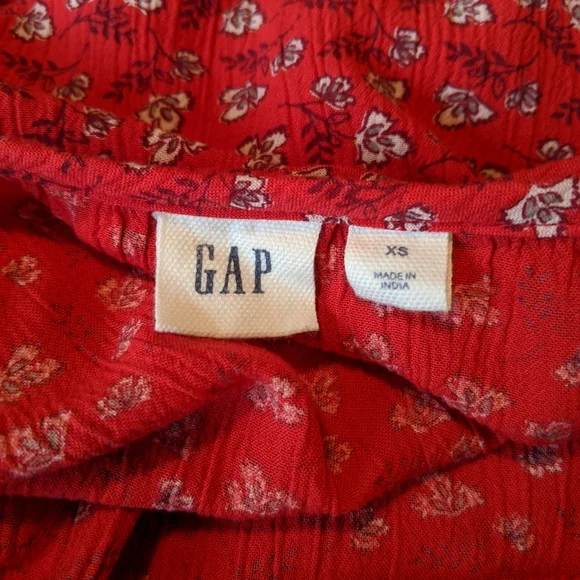 Gap‎ red  peasant blouse - Picture 4 of 8